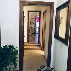 https://appartamento-colosseo.it-romehotels.com