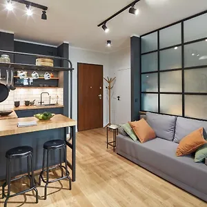 Apartament Browary Warszawskie - Krochmalna 58 By Renters, Warszawa