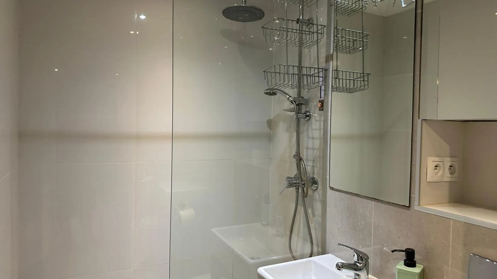 Coser Apartamenty Grzybowska Warsaw